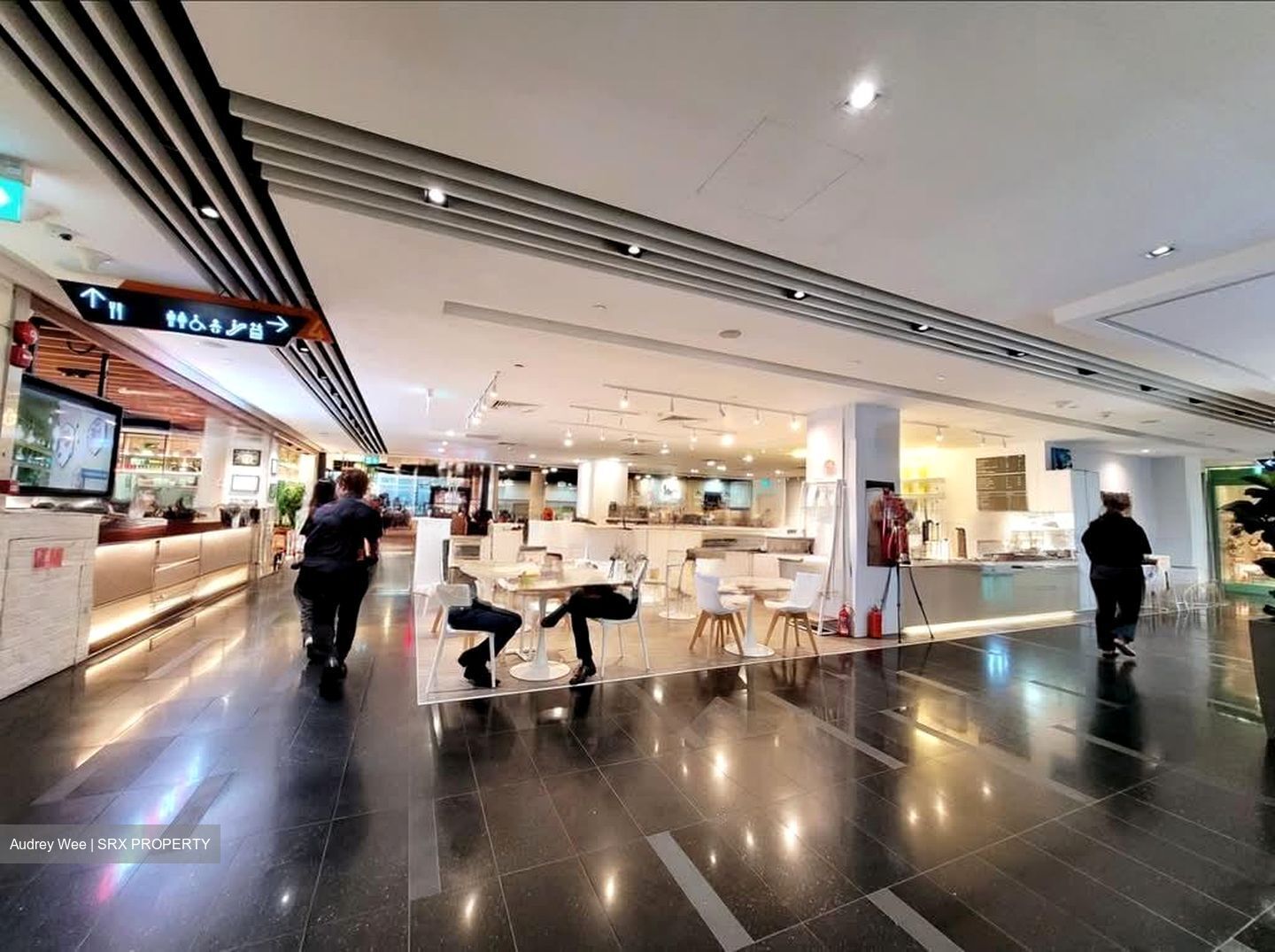One Raffles Place (D1), Retail #538680761